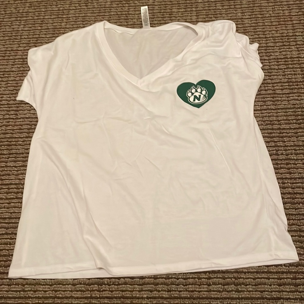 NWMSU heart paw print top